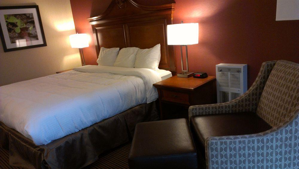 Ramada By Wyndham Salt Lake City North Temple Экстерьер фото