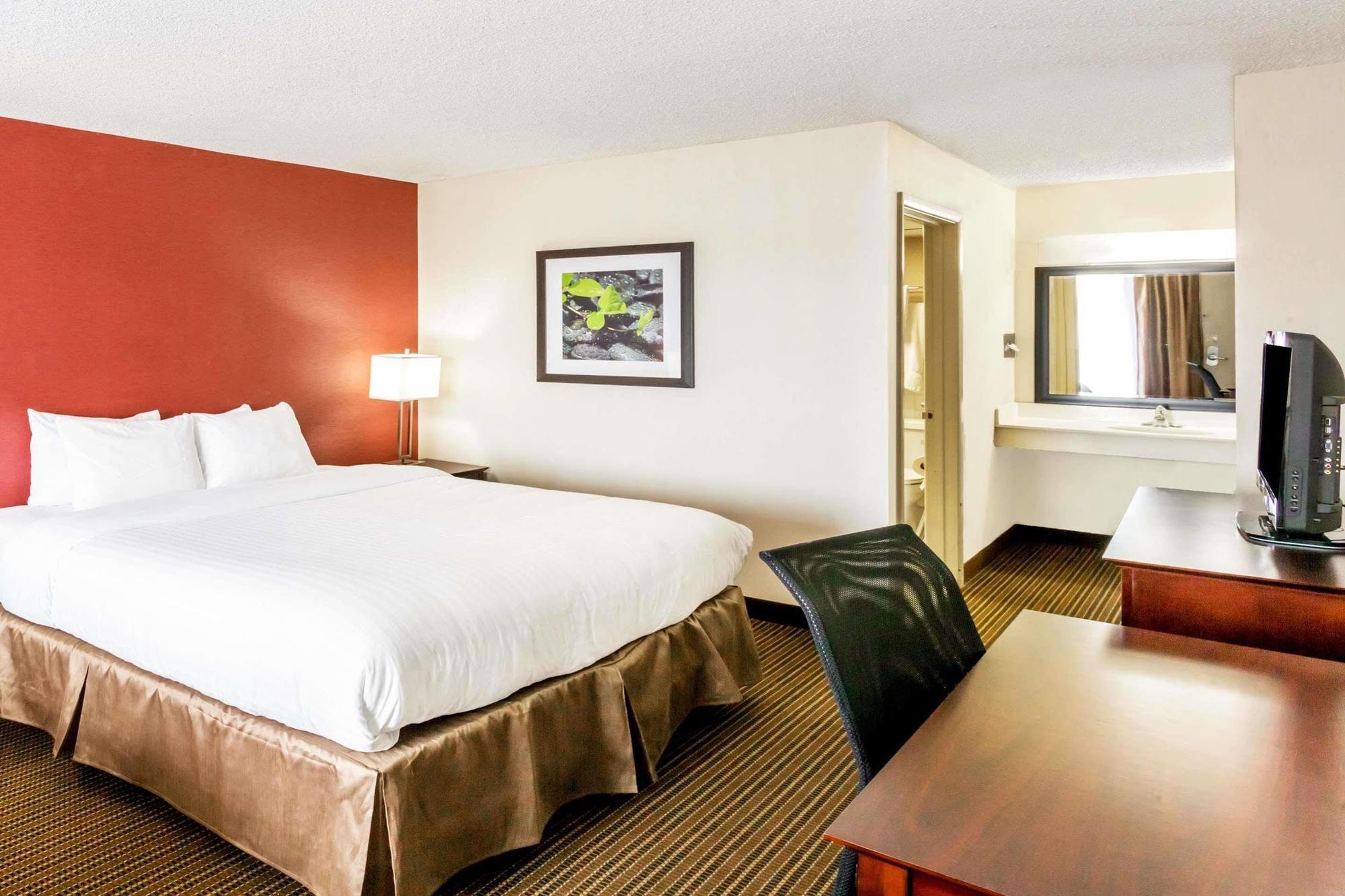 Ramada By Wyndham Salt Lake City North Temple Экстерьер фото
