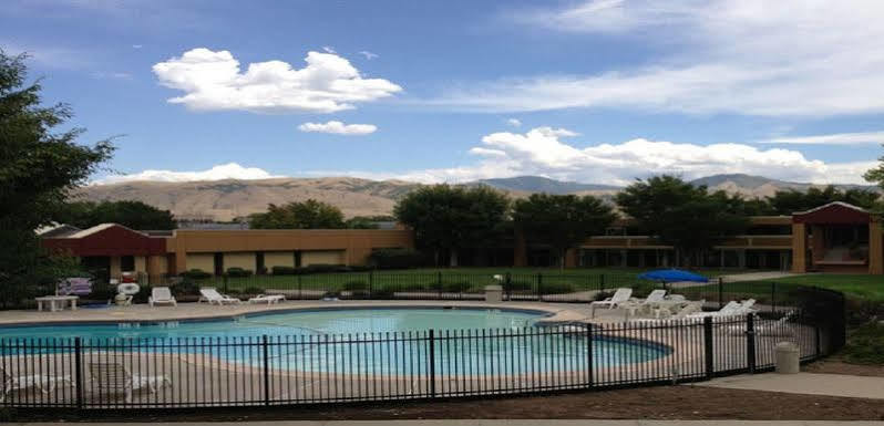 Ramada By Wyndham Salt Lake City North Temple Экстерьер фото