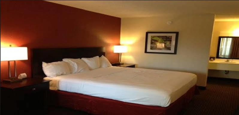 Ramada By Wyndham Salt Lake City North Temple Экстерьер фото